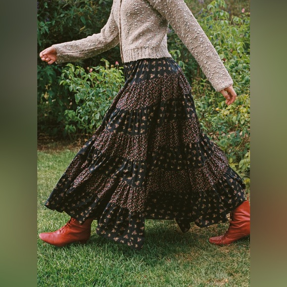 Christy Dawn Dresses & Skirts - Christy Dawn Lorene Skirt in Falling Roses, XS